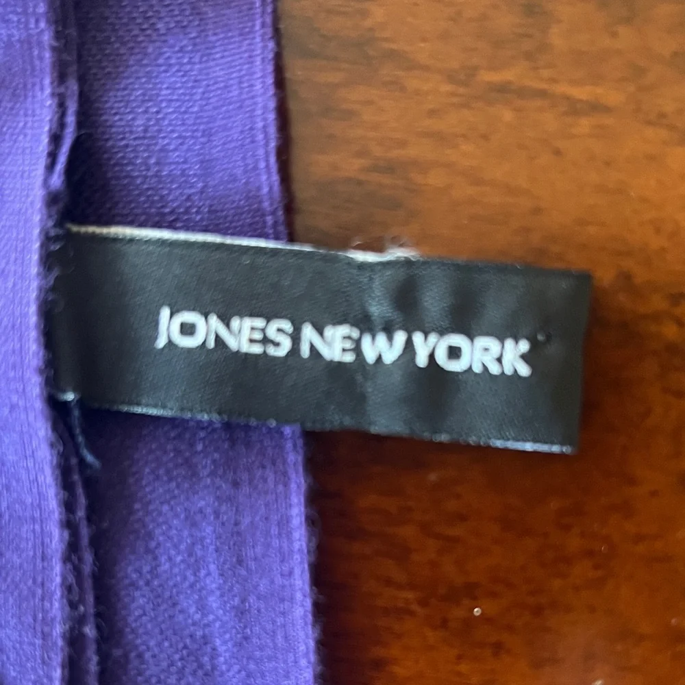 Luxurious Deep Purple Jones New York Scarf and Matching Fownes Glove